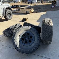 5 Wheels And Tires Gen 3 Raptor 
