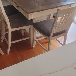 Table And Chairs 