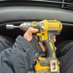Dewalt Drill With Power Stack Battery 