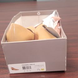 Frankie Tan Leather Shoes Size 7.5 M, new in box.