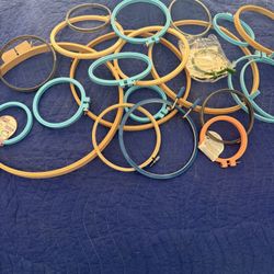 Lots Of Embroidery Hoops Two Dollars Each Large Ones Three