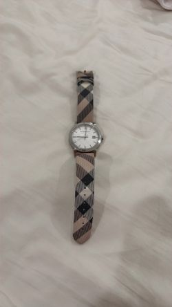 Burberry women’s watch check strap