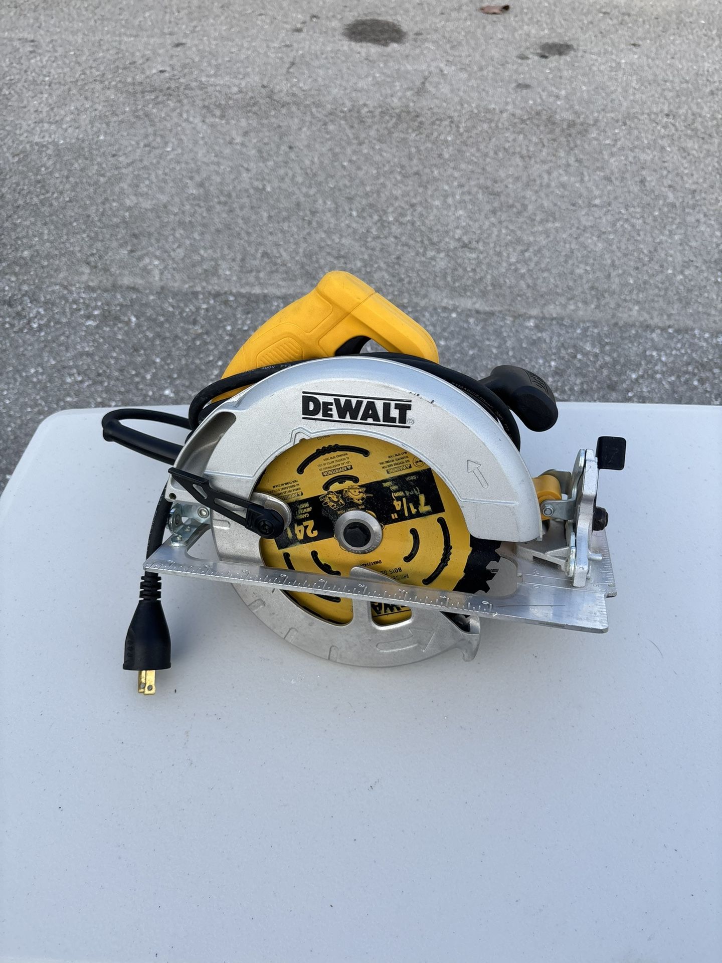 Dewalt circle saw
