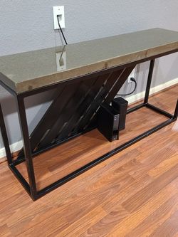 Concrete Modern Tables