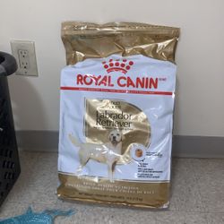 Royal Canin Golden Retriever Dog Food