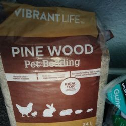 Pine Wood Animal Bedding 