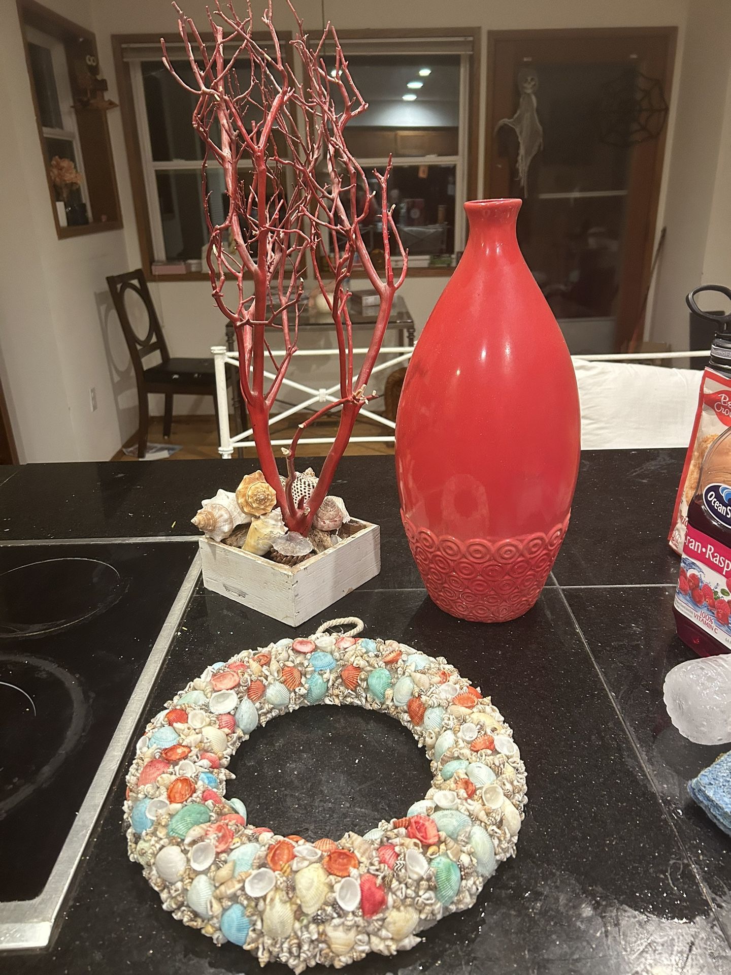 Home decor. Three Red Matching Pieces