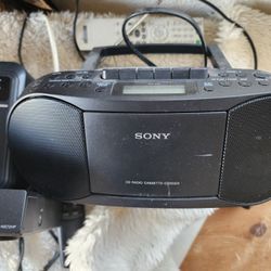 Radio DVD CD Playback