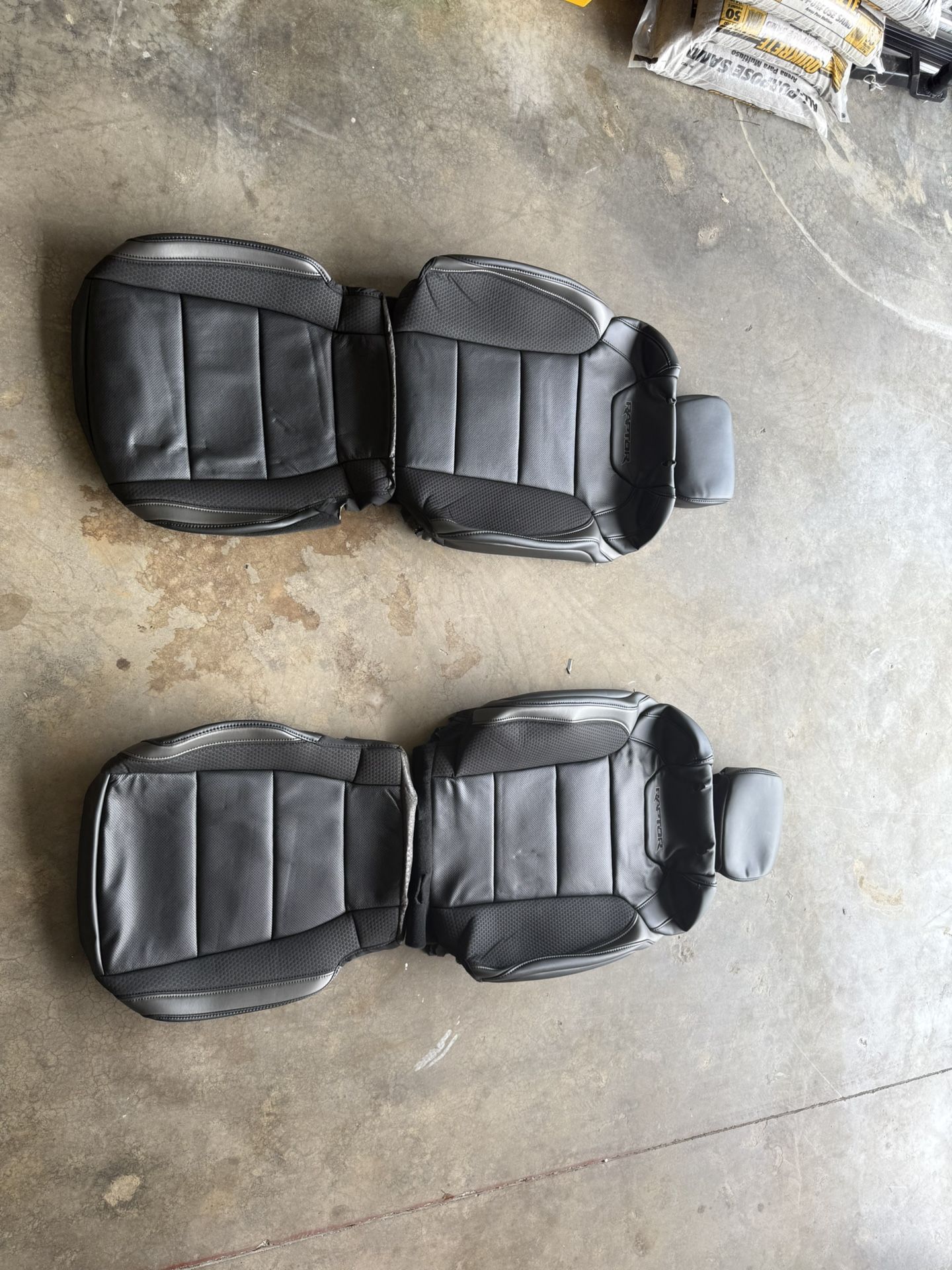 2017-2020 Factory Ford Raptor Seat (Covers)