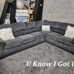 Sectional Sofa 