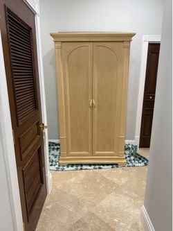 Armoire