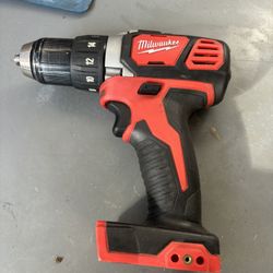 Milwaukee Cordless Drill 18v