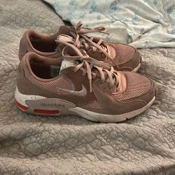 Nike shoes 