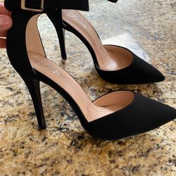 Womens Shoes