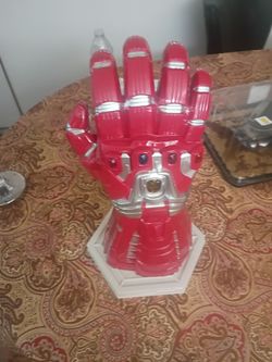Avengers endgame and star trek popcorn buckets  brand ne2