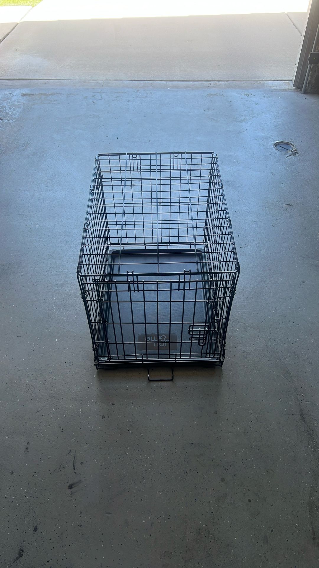 Dog Kennel with zippered cover