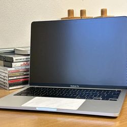 Apple MacBook Pro 13 A2251 Core i5 10th Gen 16GB RAM, 512GB SSD (read desc.)