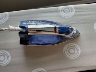 BLACK+DECKER EvenSteam Iron & Full-Size Ironing Board Bundle