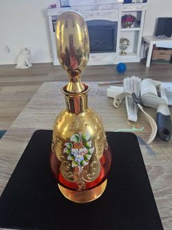 Vintage Venetian Murano glass decanter with  large glass stopper and shot glasses