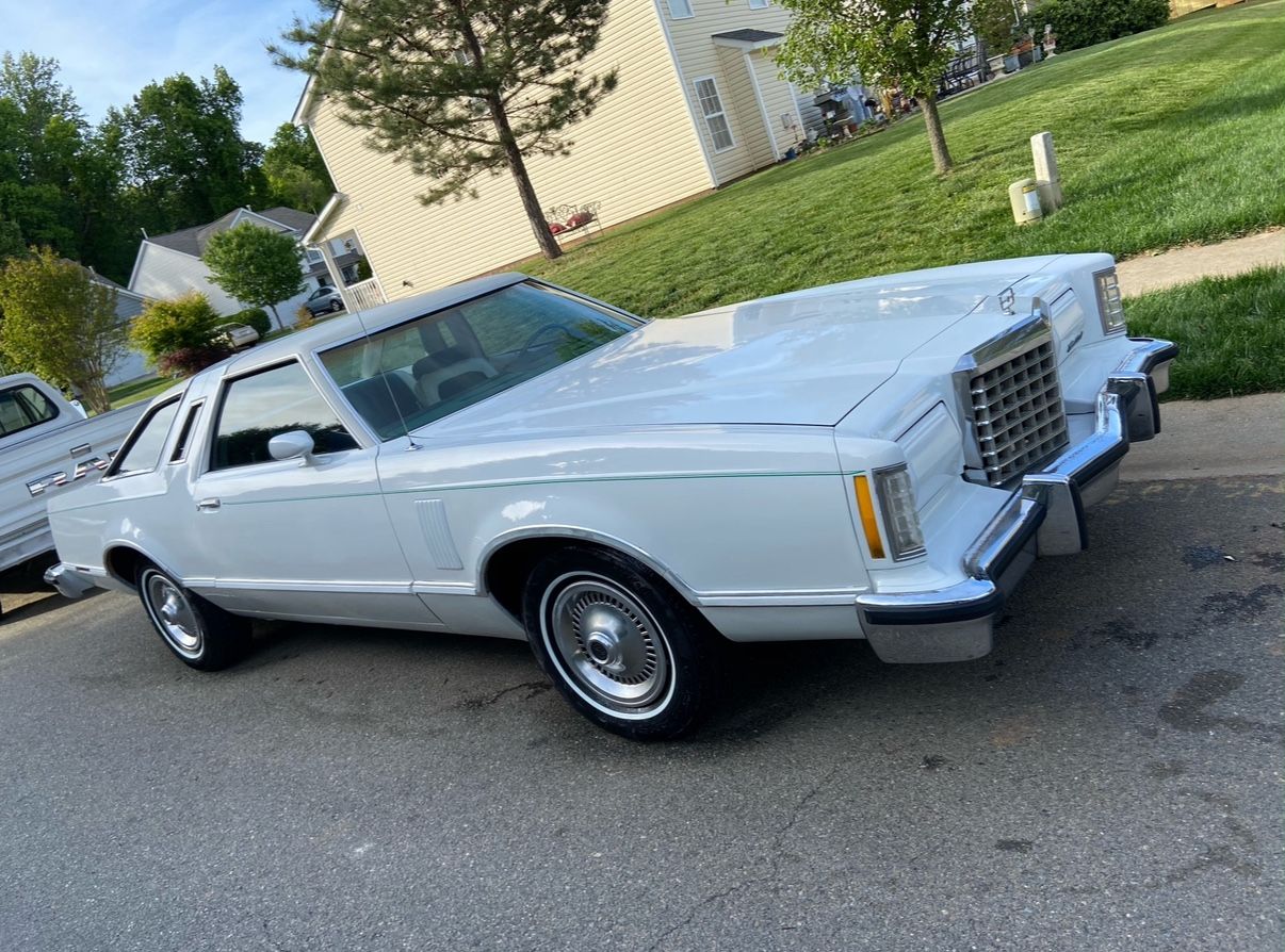 1977 Ford Thunderbird