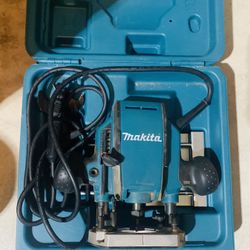 Makita Plunge Router