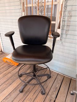 Black Leather Desk Chair