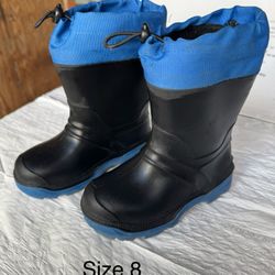 Rain / Snow Boots Size 8 Youth 