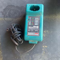 Makita 14volt Battery Charger 