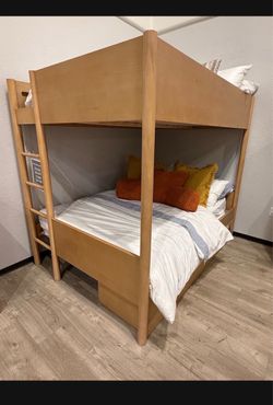 Full bunk beds brand new mattresses .