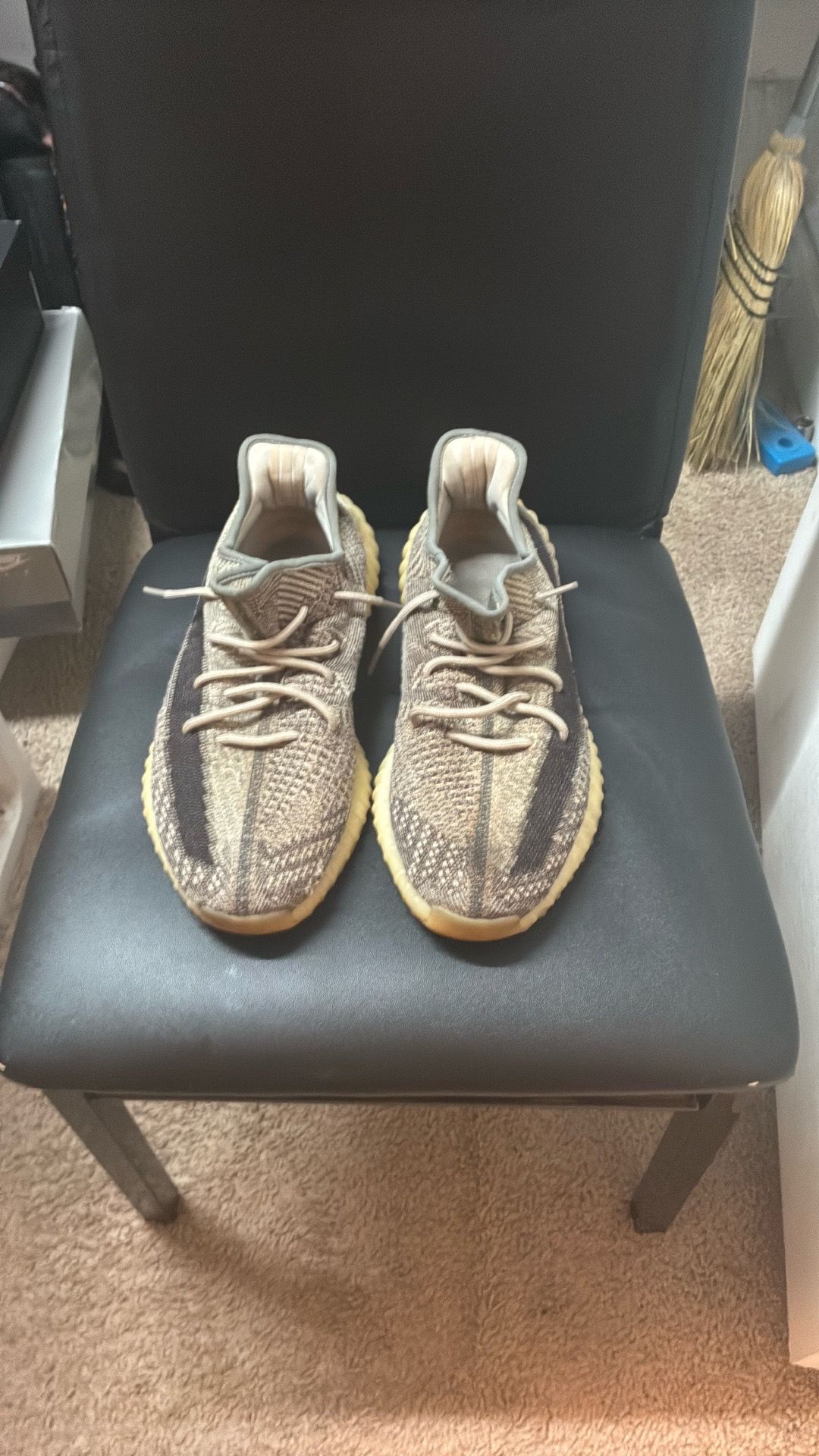 Yeezy 350 VZ Zyon