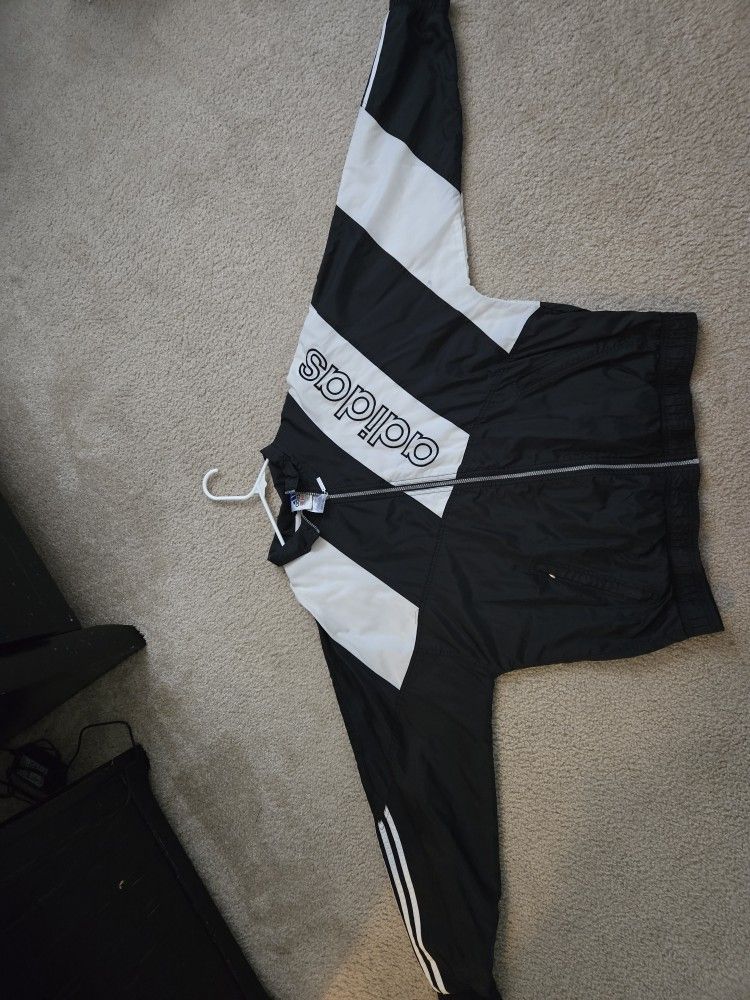 Adidas windbreaker - MEDIUM