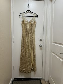 PROM/FORMAL DRESS, SIZE SMALL