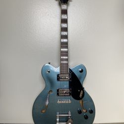 Gretsch 2622T Streamliner Gunmetal Semi Hollow Guitar