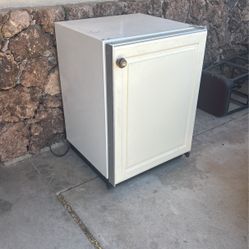 Subzero Mini Fridge