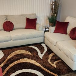 SOFA AND LOVESEAT GREAT CONDITION SUPER CLEAN AND COMFY NO PETS NO SMOKE 