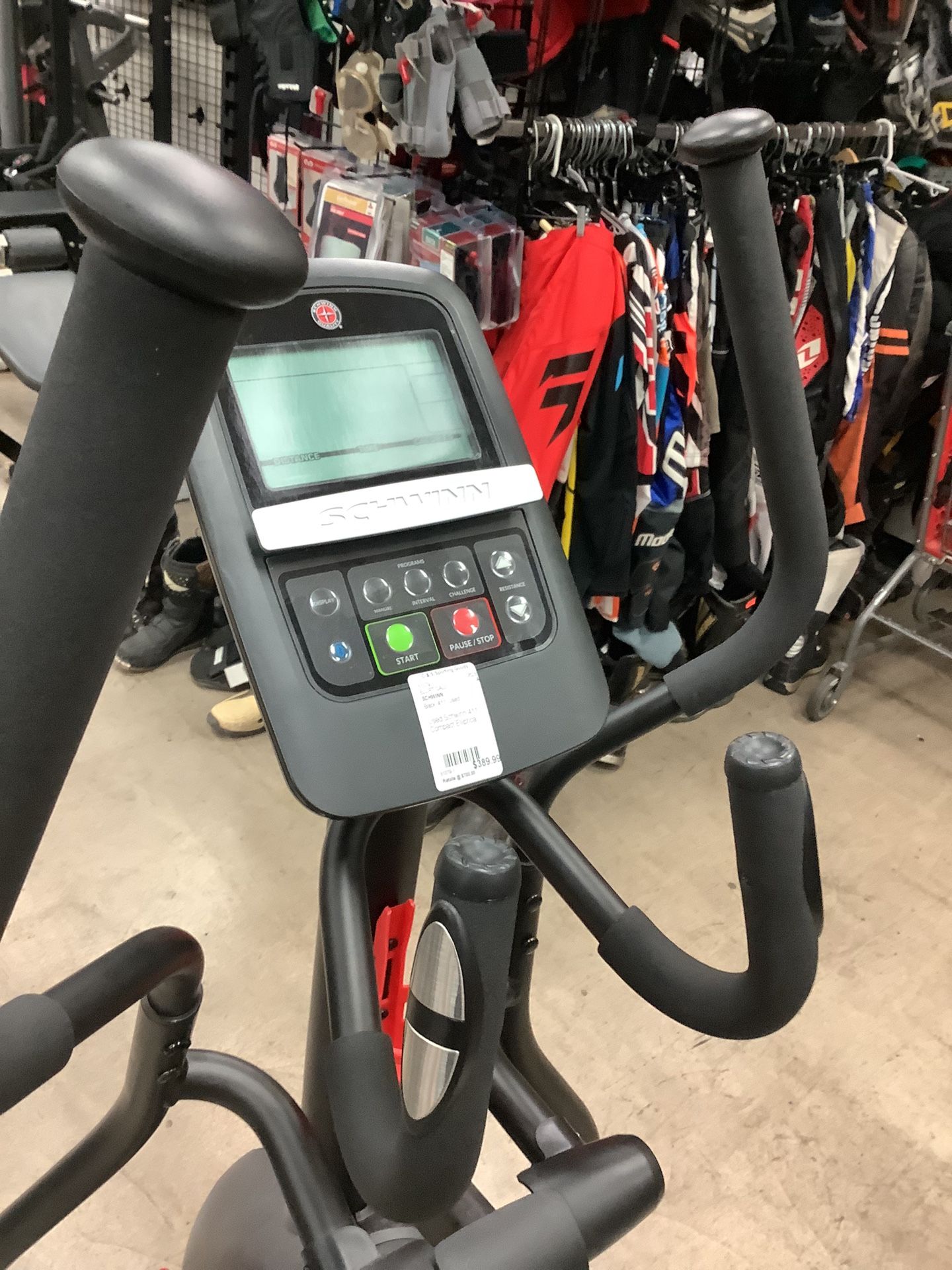 Schwinn 411 Compact Elliptical SKU 510791 for Sale in Phoenix, AZ