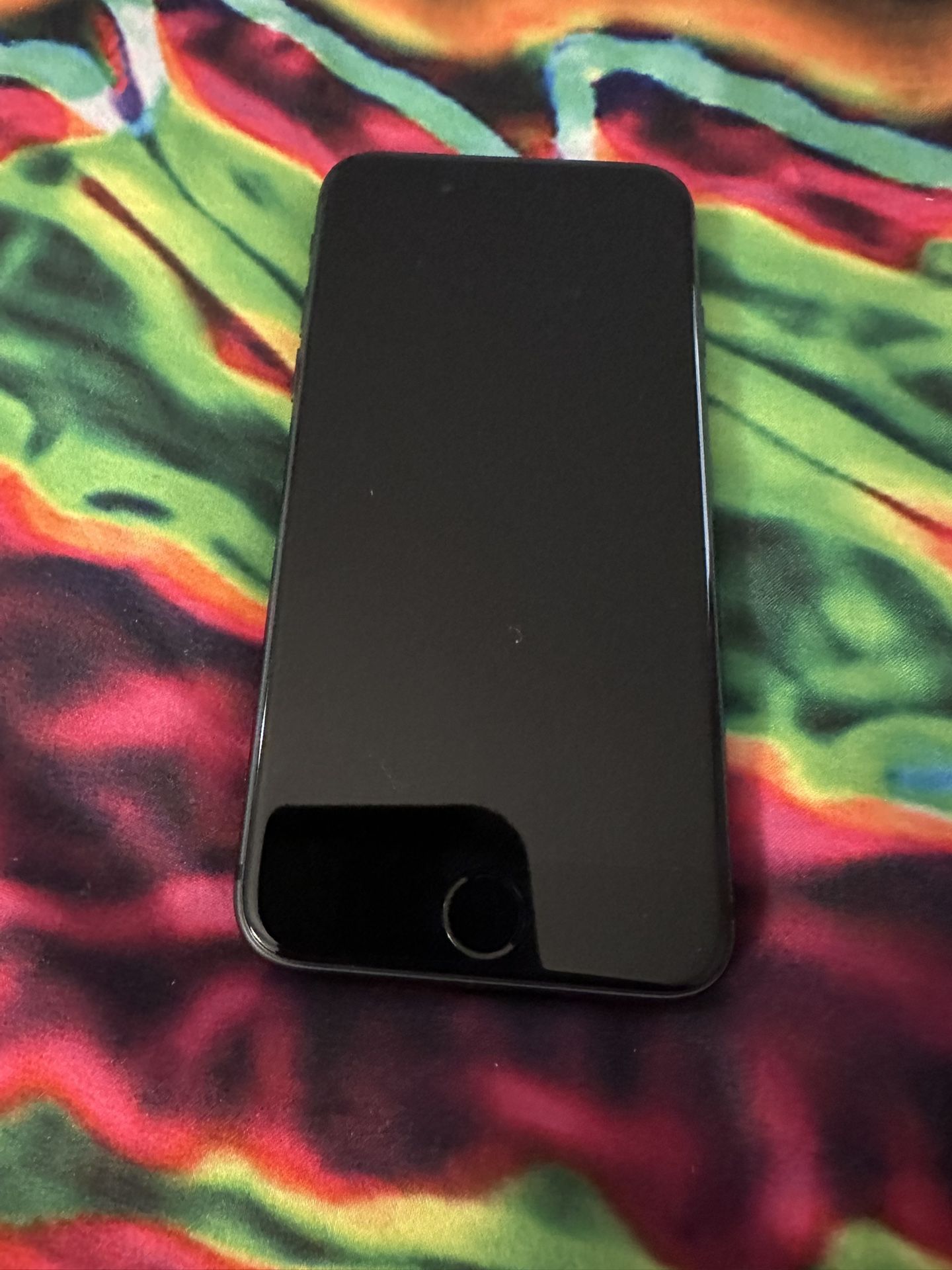 iPhone 8 64GB Unlocked All Carriers Like New!