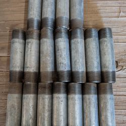 Lot Of Galvanized Steel Nipples, Male Threaded. (21) 1" x 5", (2)1" x 6",  (3) 1"x3", (7)1" x2"