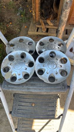 Toyota rims caps
