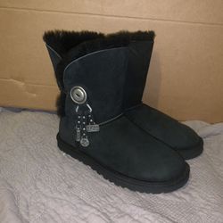 UGG boots size 6 in women