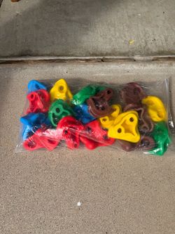 Rock wall climbing holds (approx 20)
