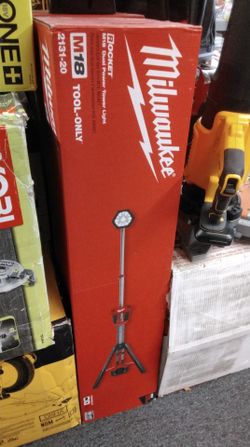MILWAUKEE ROCKET M18 DUAL POWER TOWER LIGHT (TOOL ONLY)