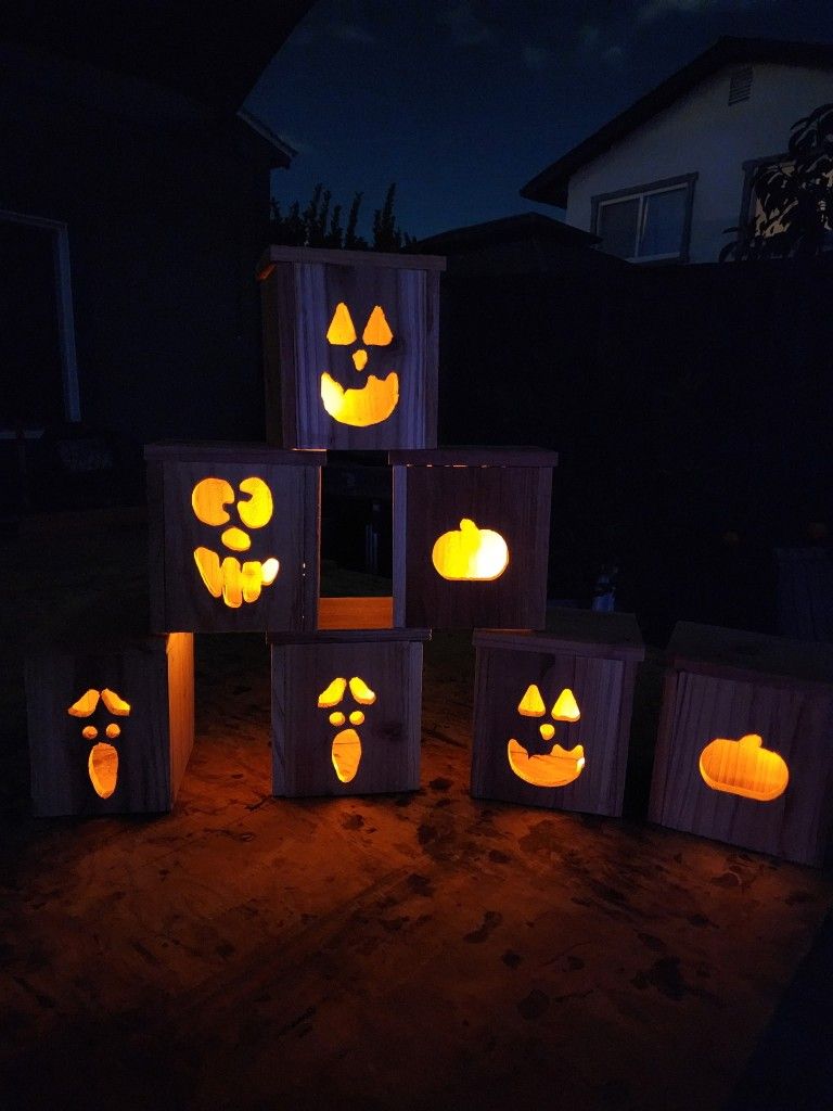 Halloween Lanterns With Light