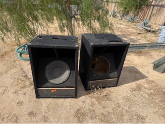 Speaker box
