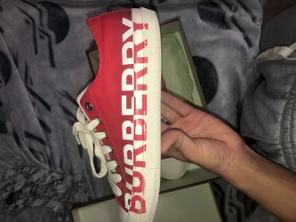 Burberrys Red