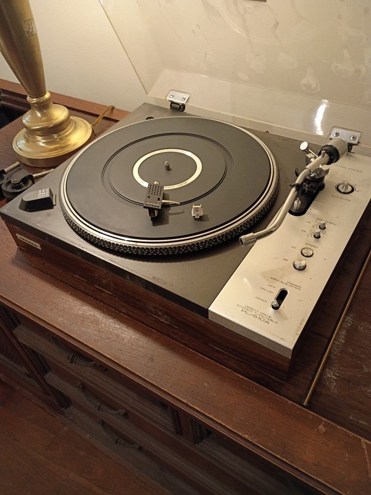 Pioneer Direct Drive Turntable