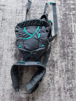 Infantino baby carrier