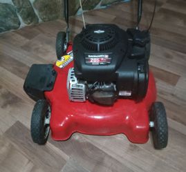 MTD yard machine 20 " 3 h/p PUSH MOWER