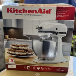 KitchenAid Classic Series 4.5 Quart Tilt-Head Stand Mixer