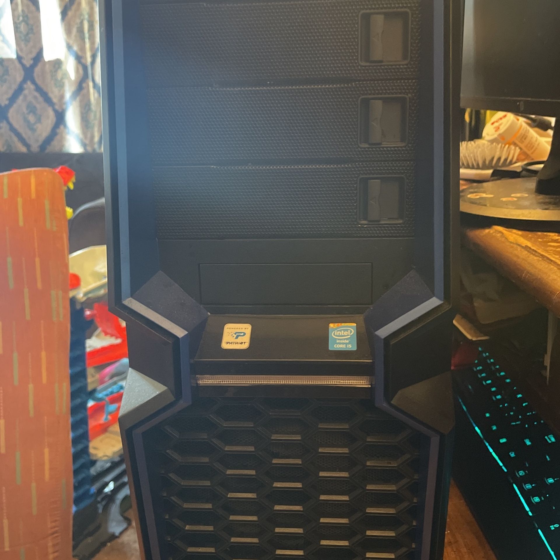 Raidmax Blackstorm ATX-615WUP Black Steel